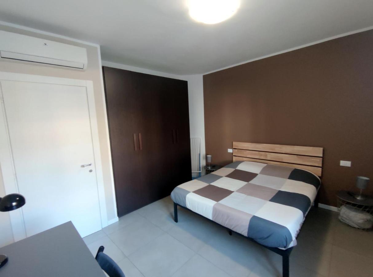 Grey House Pavia Con Box Privato Apartamento Exterior foto