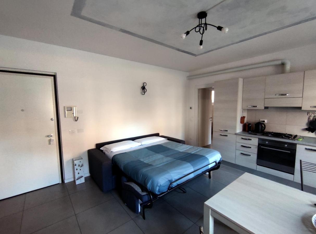 Grey House Pavia Con Box Privato Apartamento Exterior foto