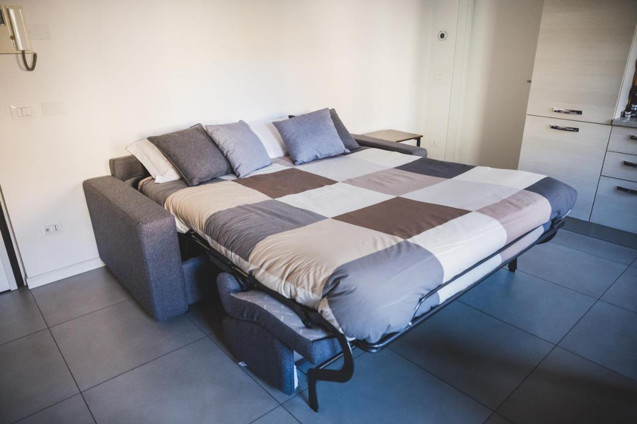 Grey House Pavia Con Box Privato Apartamento Exterior foto