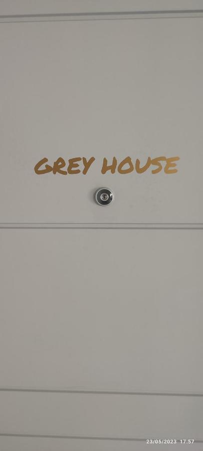 Grey House Pavia Con Box Privato Apartamento Exterior foto